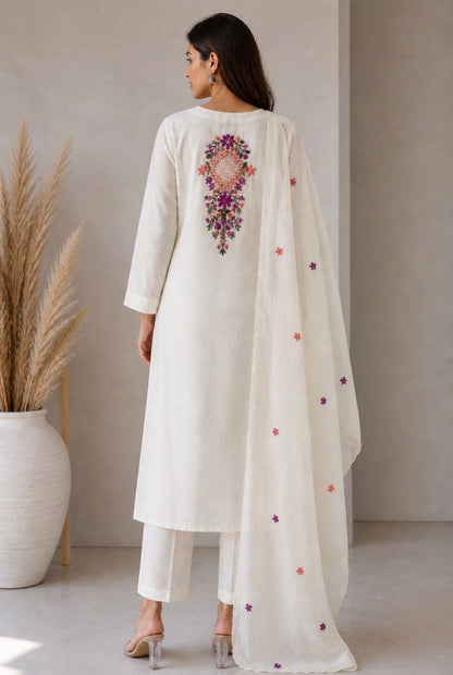 Ivory Rosette Ensemble