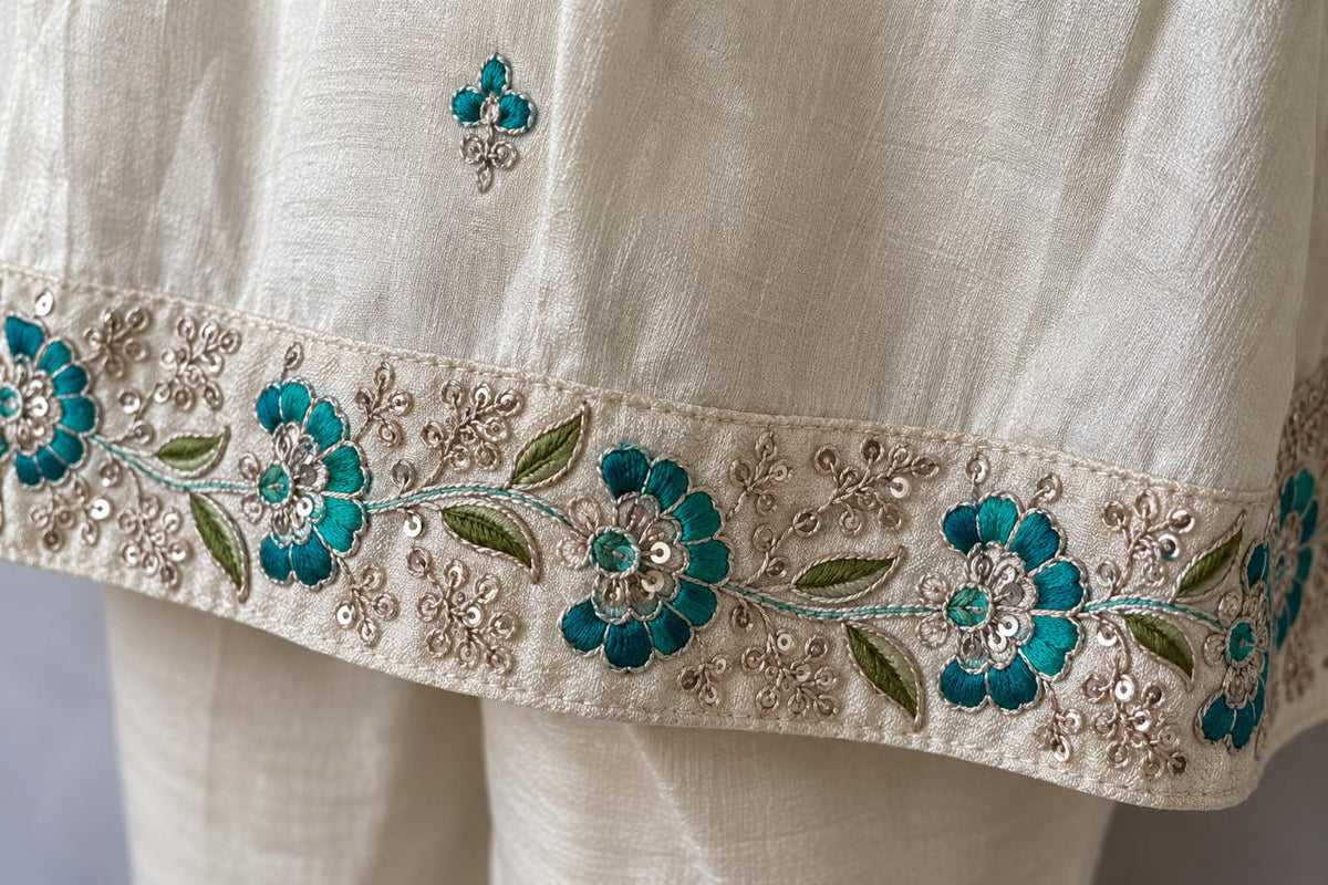 Devika Suit Set
