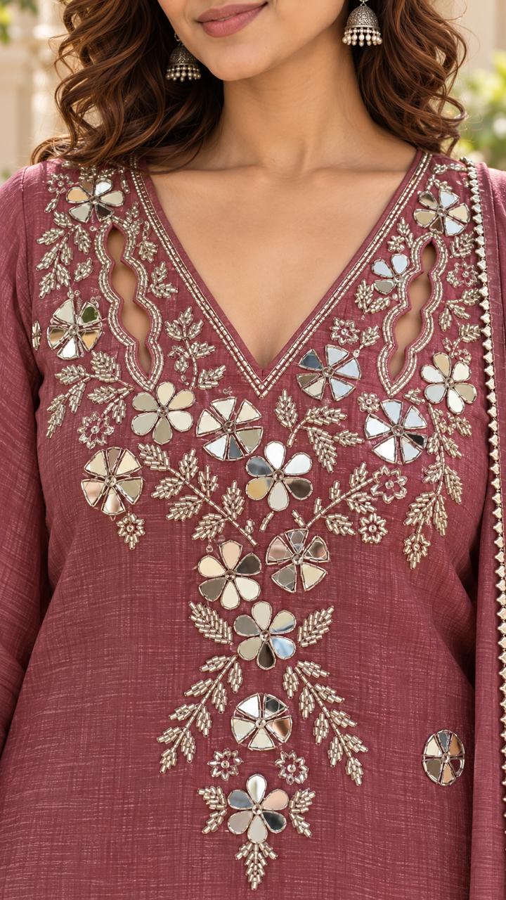 Yamini Suit Set